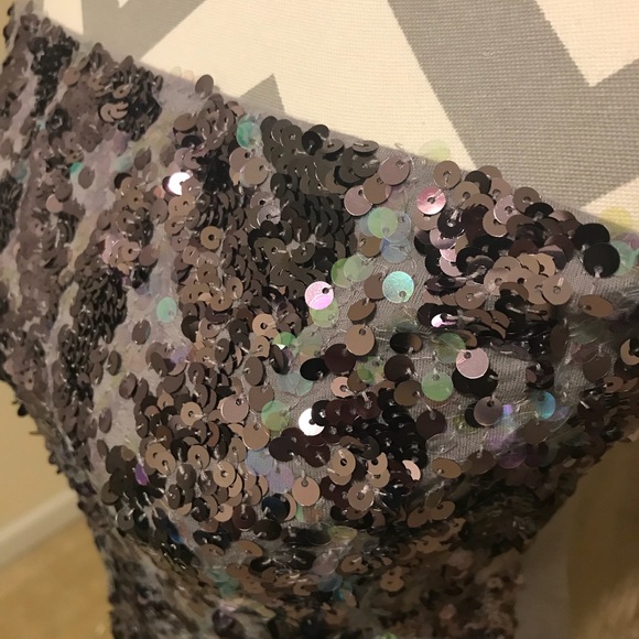 Express Sequin Tube Top - Picture 4 of 6